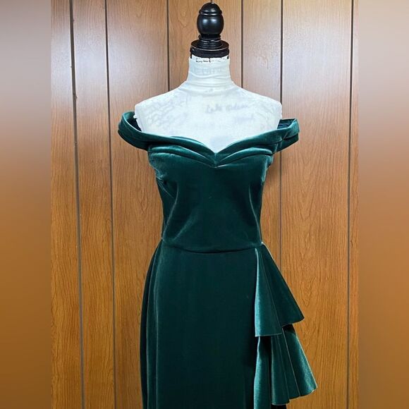 Chiara Boni La Petite Robe Willa Velvet Ruffled Gown size 10 - Picture 5 of 13